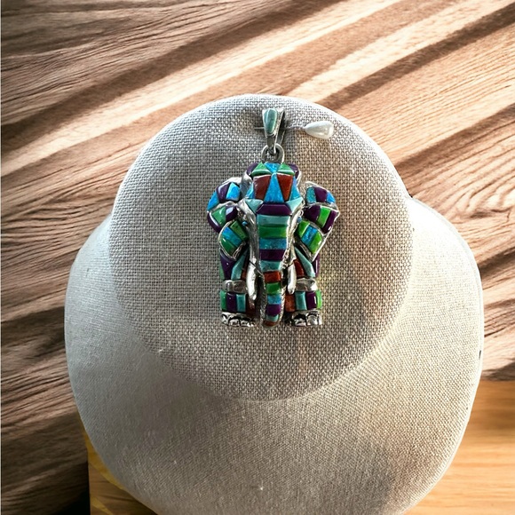 Beautiful Solid Sterling Silver Elephant Pendant in Turquoise & Coral Stones - Picture 1 of 12
